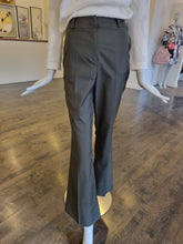 Load image into Gallery viewer, Trousers
