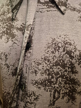 Load image into Gallery viewer, Toile Print Blouse
