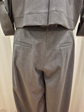 Load image into Gallery viewer, Trousers
