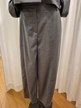 Load image into Gallery viewer, Trousers
