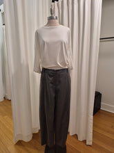 Load image into Gallery viewer, Trousers
