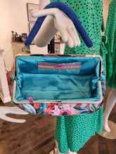 Load image into Gallery viewer, Cactus Handbag
